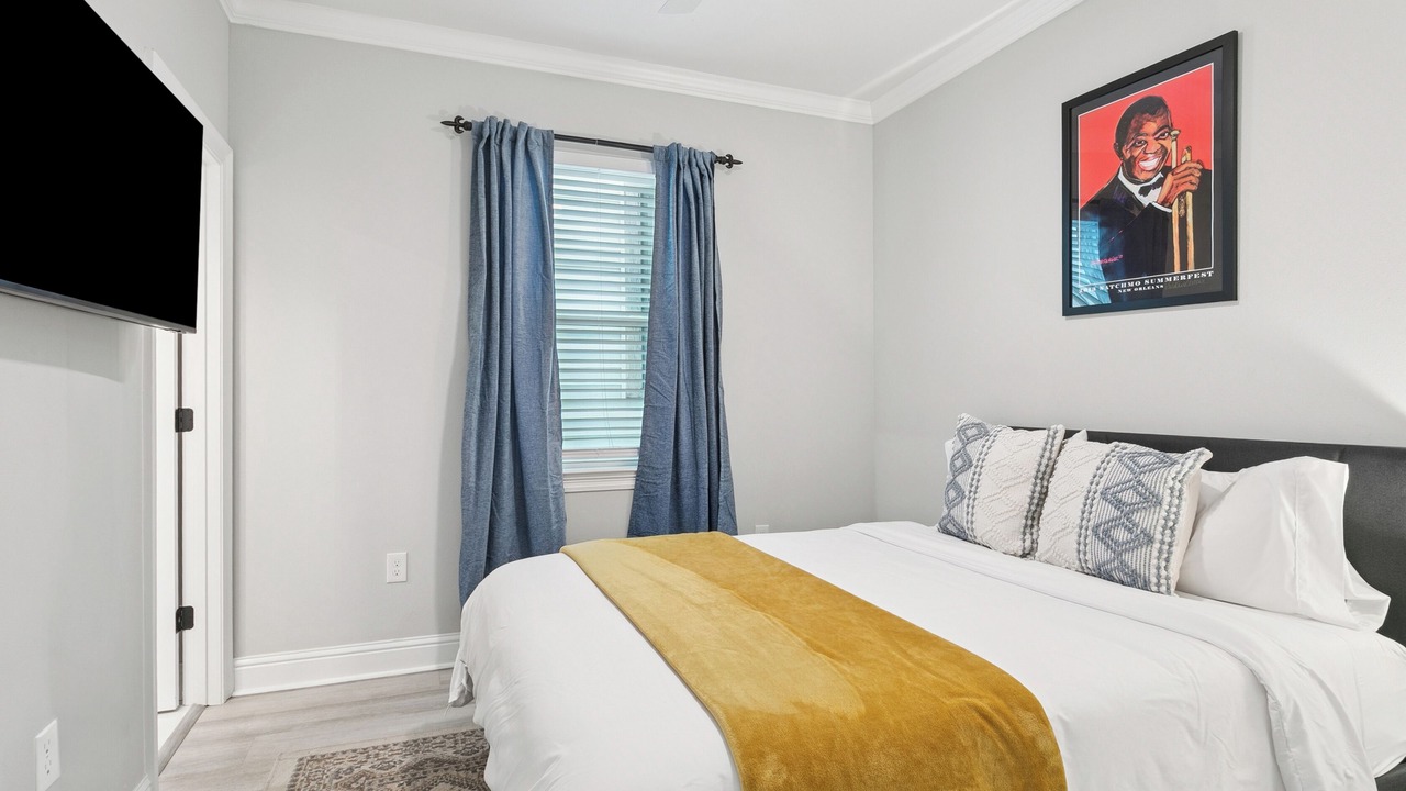 Photo of Bedroom in Mid-City
