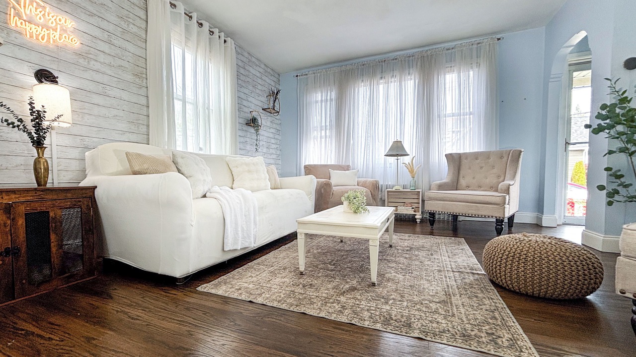 Photo of Livingroom in Southeast Yonkers
