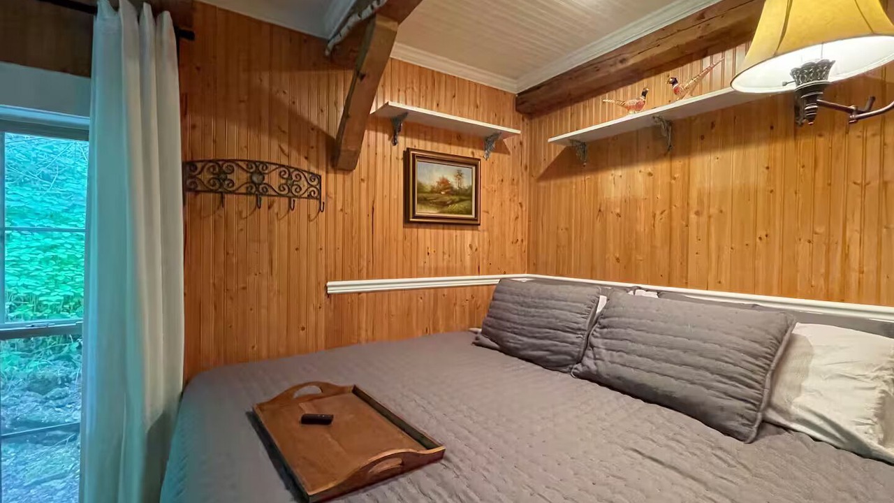 Photo of Bedroom in Sabula