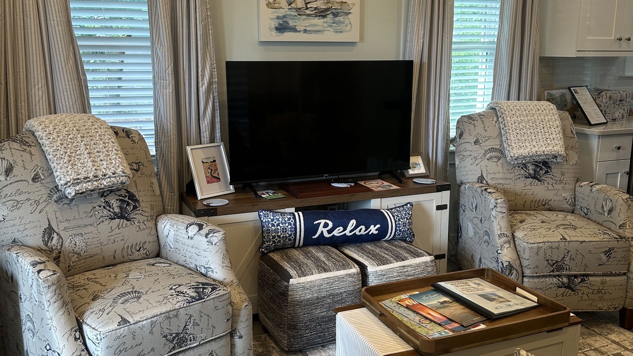 Photo of Livingroom in Colington Harbour