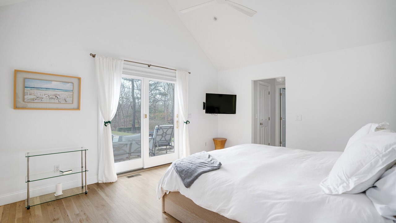 Photo of Bedroom in Northwest Harbor