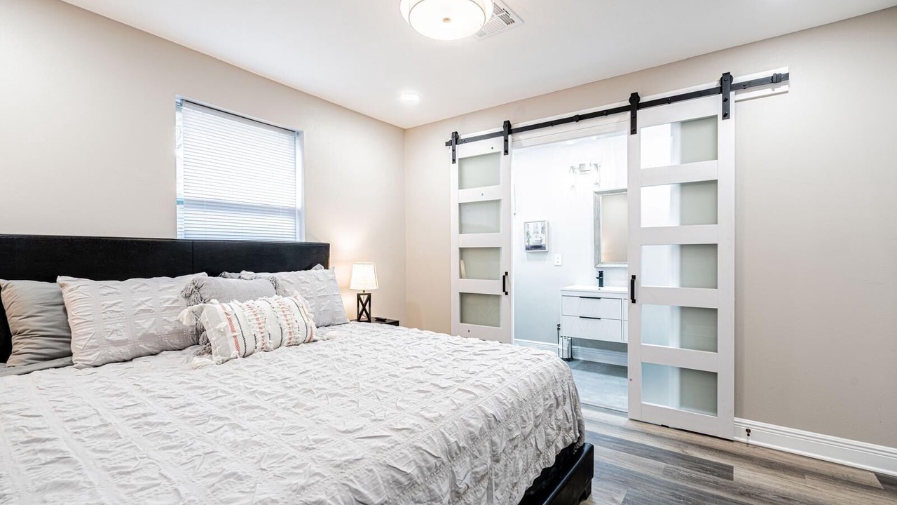 Photo of Bedroom in Kenner - Louis Armstrong International Airport