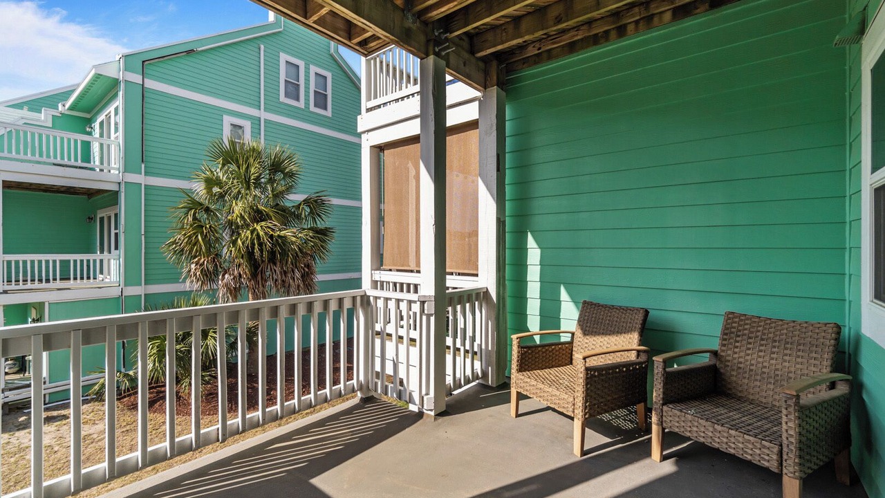 Photo of Patio Balcony in Bermuda Bay