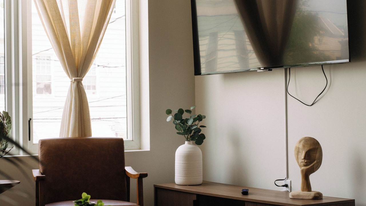 Photo of Livingroom in McGinley Square
