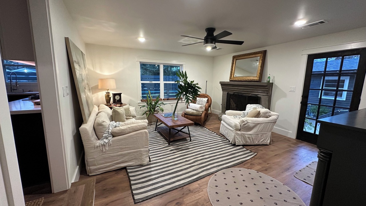Photo of Livingroom in Mandeville