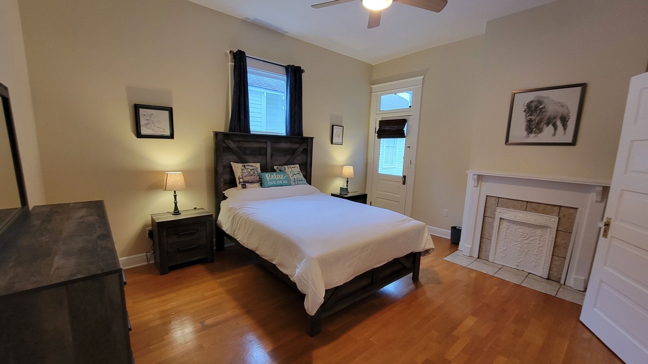Photo of Bedroom in East Carrollton