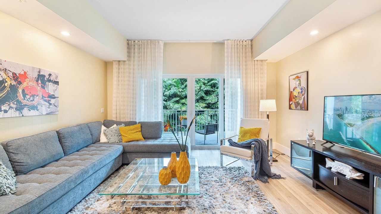Photo of Livingroom in Doral
