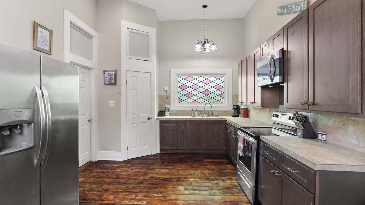 Photo of Kitchen in Mid-City