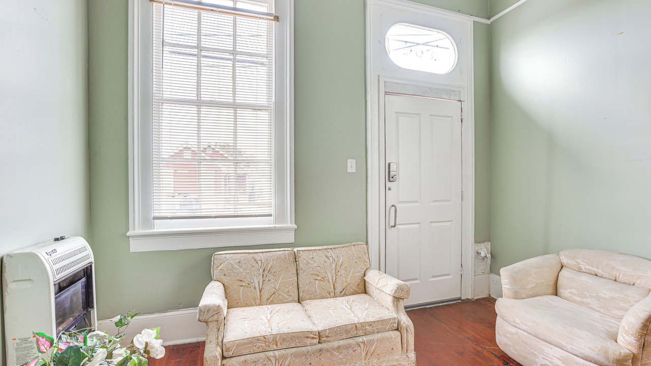 Photo of Livingroom in Faubourg Lafayette