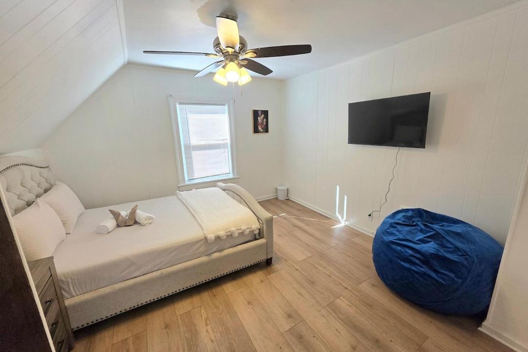 Photo of Bedroom in North Side