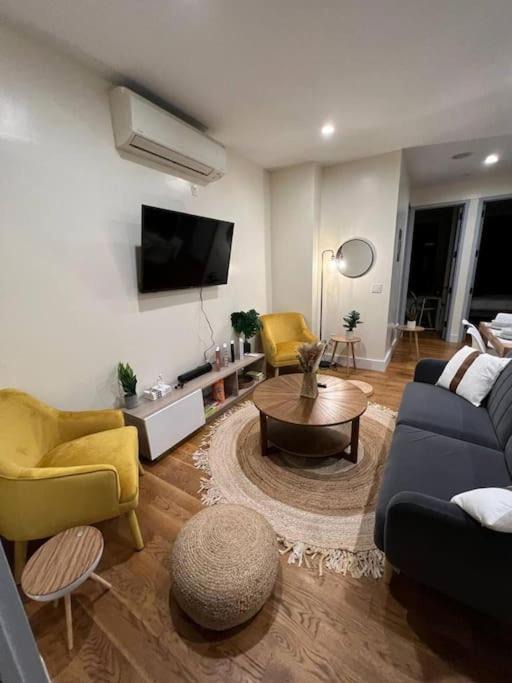 Photo of Livingroom in Williamsburg