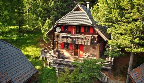 Three-Bedroom Vacation Home 
