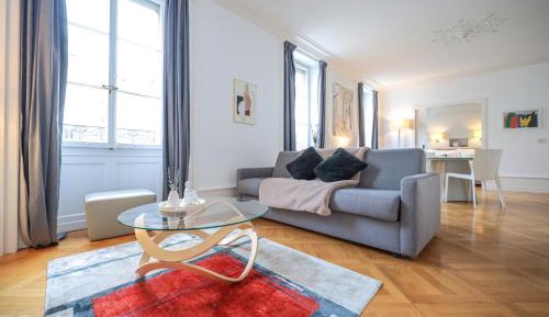 Deluxe One-Bedroom Apartment - Air-conditioned -  60 sqm