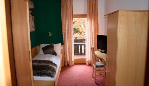 Single Room with Shower