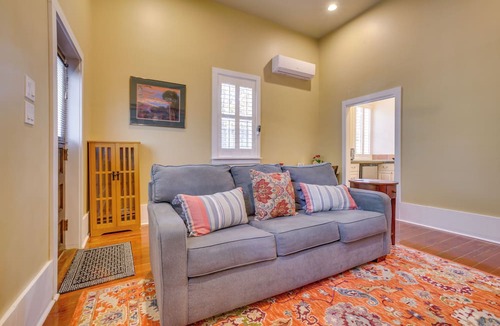Uptown Historic District Apartment | Cozy New Orleans Getaway Near Magazine Street!