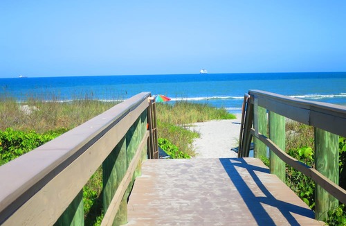 Cocoa Beach Condo | LIVIN' THE DREAM 1ST FLOOR CONDO, STEPS TO THE BEACH HEATED POOL, PRIME LOCATION