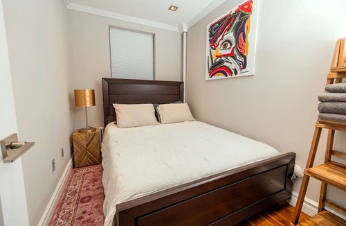 Kips Bay Apartment | Charming Two-Bedroom NYC Escape Backyard