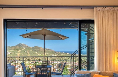 Cabo San Lucas Condo | CCV Quivira-2BRPenthouse w/Rooftop Patio, Ocean Views, Golf - FREE GOLF CART!