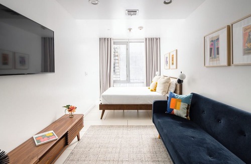 Midtown East Apartment | Manhattan loft Studio located Midtown NYC! #303