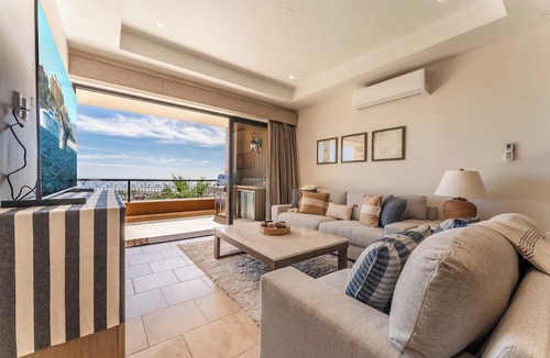 Cabo San Lucas Condo | CCV Quivira- Amazing & Luxurious NEW 2BR Condo w/Access to Golf!