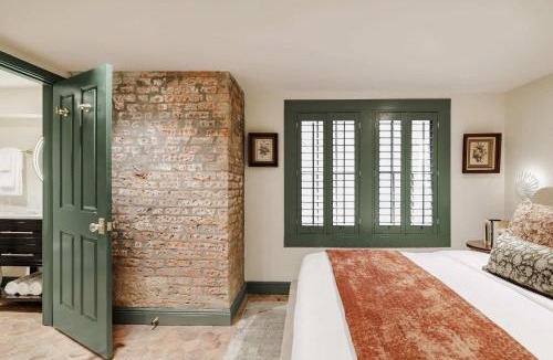 Touro House | 24 bedroom Boutique Hotel Buyout Private Pool