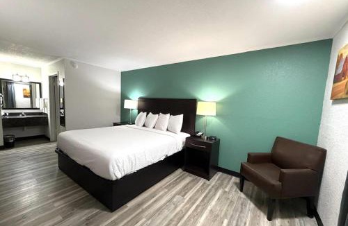 Newton Hotel | Baymont Inn & Suites by Wyndham Newton IA