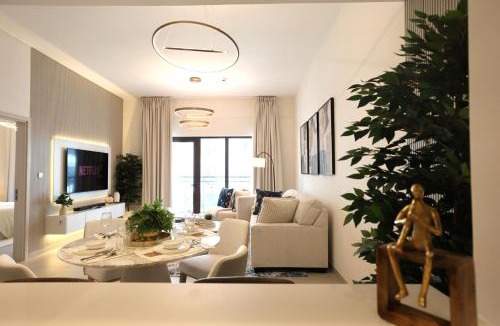 Abu Dhabi Apartment | Yas Island Luxury Resort Living w/Pool & Golf View
