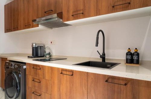 Masdar City Apartment | Stylish Stay Near Airport & Yas Island