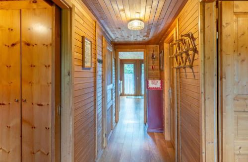 Falkert House | Holiday Home Weissmann by Interhome