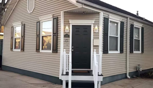 ✨💥CLOSE 2 FQ!❤️\ SLEEPS 4 W/ W+D