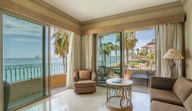 Stunning Medano BEACHFRONT Studio on 2nd Floor in 5 Star Luxury Resort & SPA