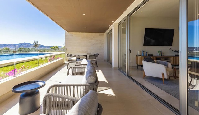 Vista Del Arco at Vista Vela Sunset is a modern 3-bedroom condo with ocean and sunset views, an open layout, and top resort amenities. Enjoy pickleball courts, a fully equipped gym, and a pool just steps from the patio—ideal for a relaxing Cabo stay.