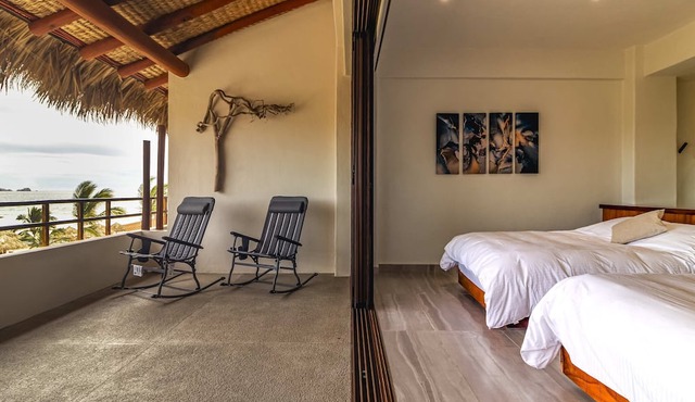 Suite in Ixtapa with ocean view and swimming pool