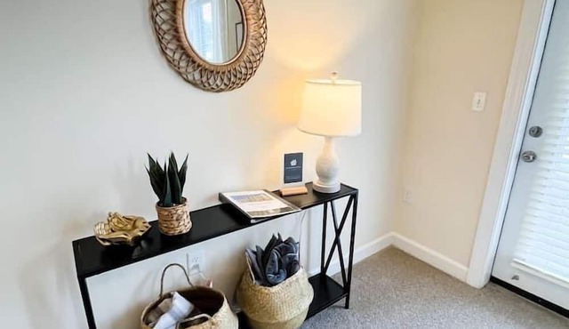 Belmont Furnished stay - 2 week minimum
