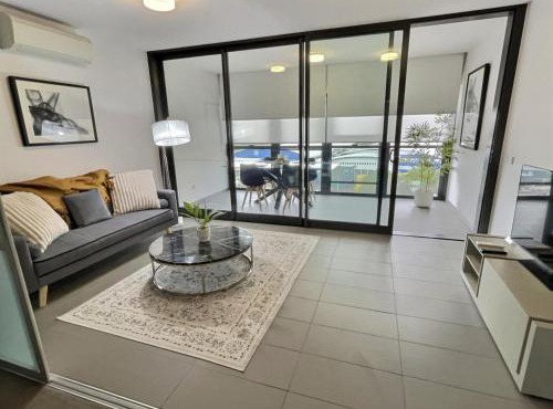 Modern 1BR Views in Belconnen